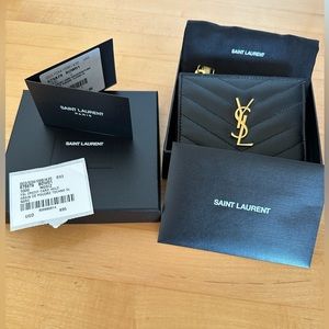 YVES SAINT LAURENT Cassandre Grain De Poudre Wallet Black
